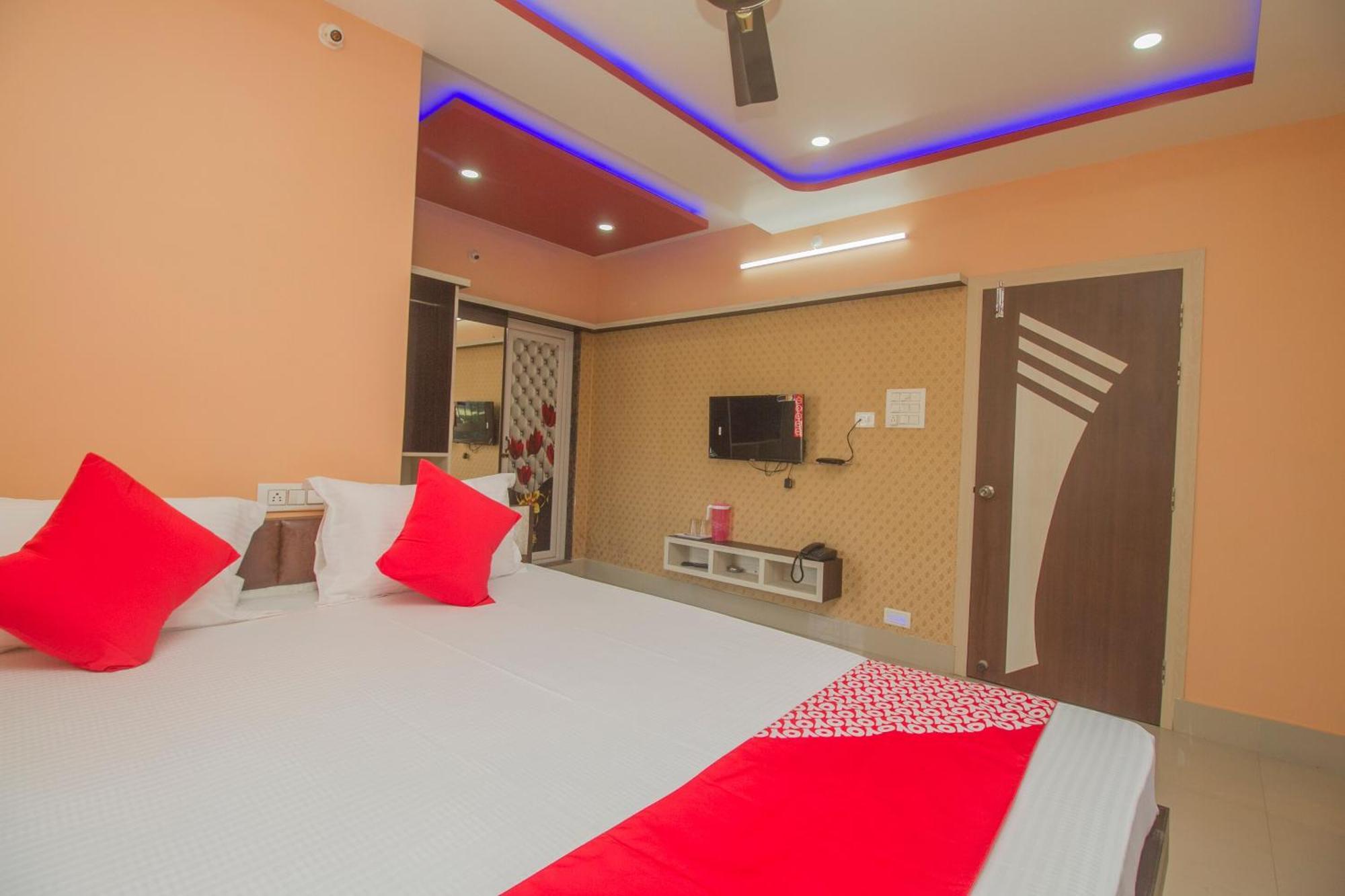 Super Hotel O Kalpana Residency Inn Shiliguri Exterior foto